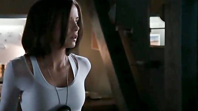 Kate beckinsale whiteout undressing scene 720p